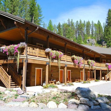 Glacier Guides Lodge West Glacier Dış mekan fotoğraf